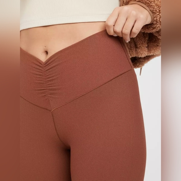 Aerie crossover ruched flare leggings - Picture 2 of 3